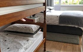 The Annexe Room Hea Close